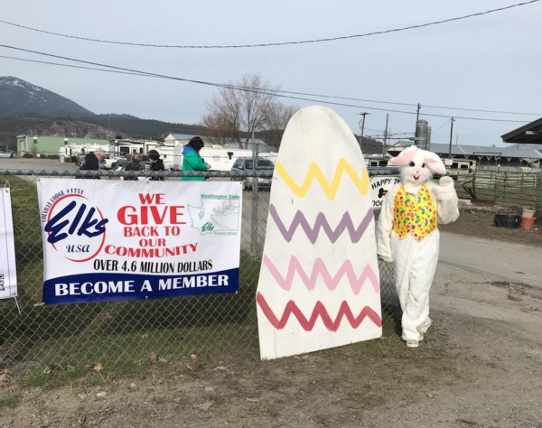 Drive By Easter in Colville!